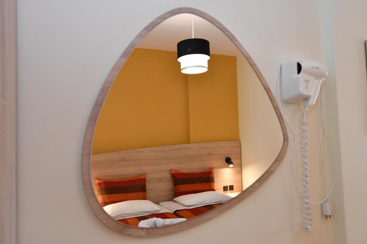 יאליסוס Iskas Apartments מראה חיצוני תמונה