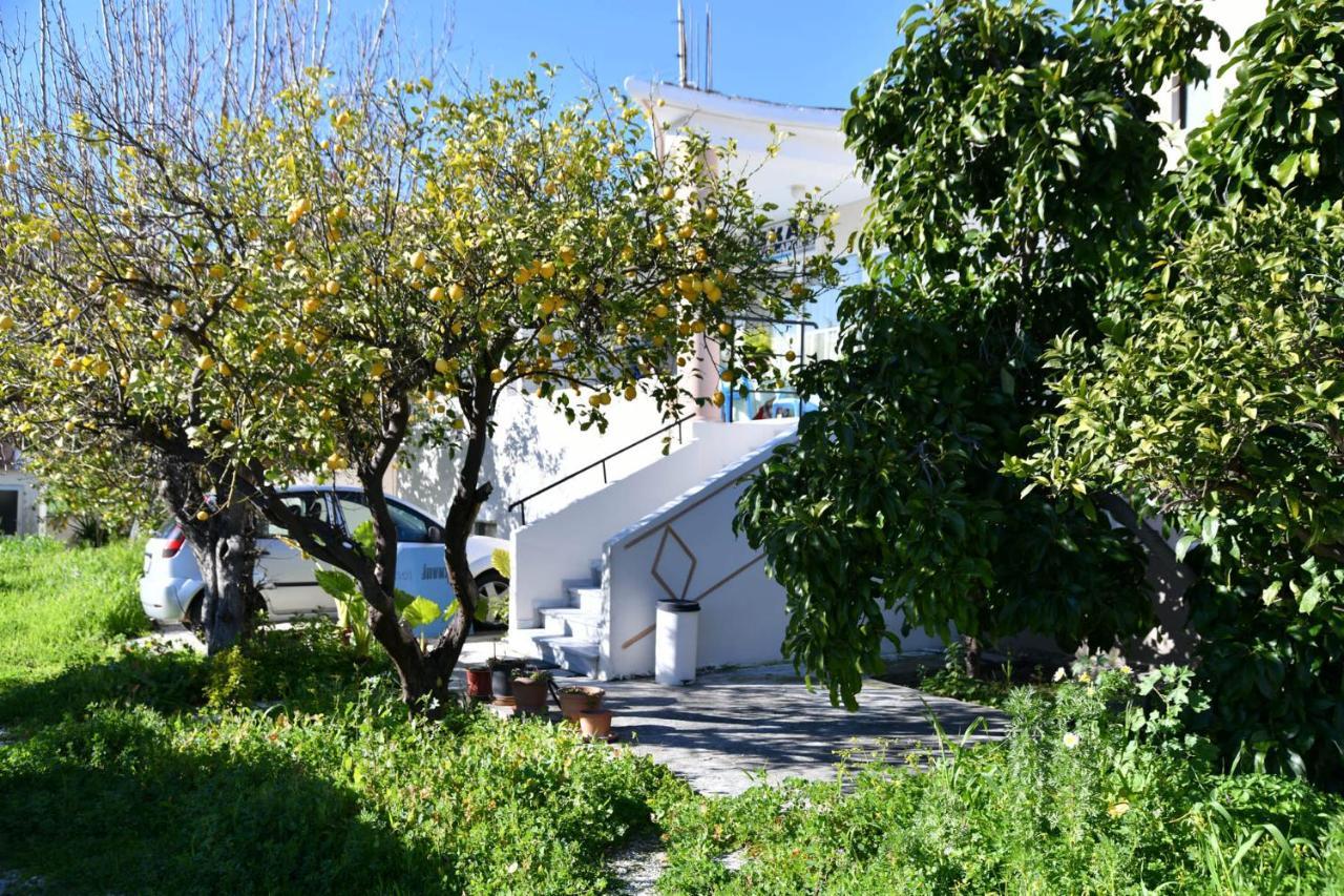 יאליסוס Iskas Apartments מראה חיצוני תמונה